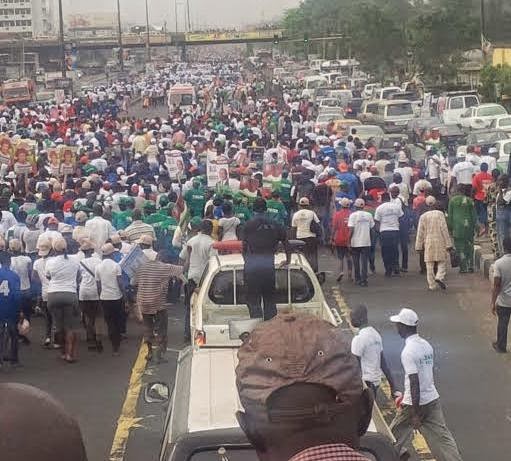 d Pics: Massive turnout as Lagosians honour 1-Million-Man-March for Buhari