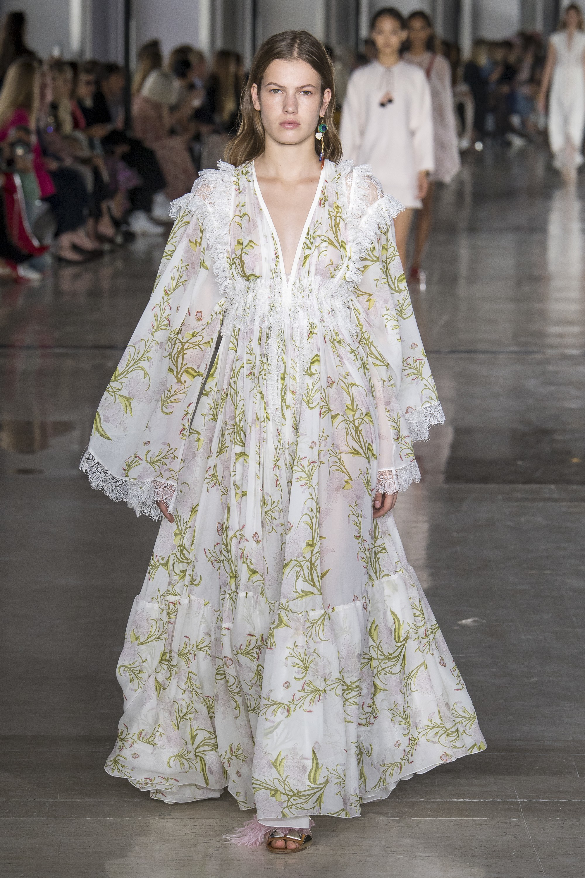 Runway | Spring 2019 Fashion Month Favourites: Chanel, Valentino & more