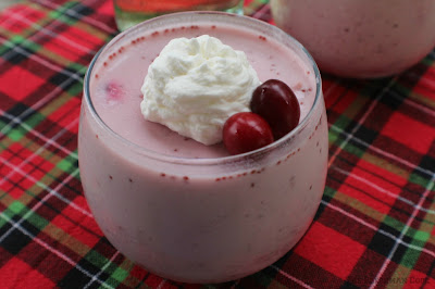 Cranberries, whipping cream, panna cotta