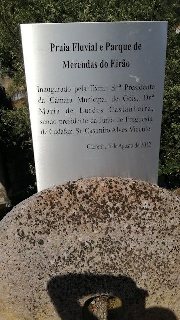 Placa de inauguração Praia Fluvial e parque Merendas do Eirão