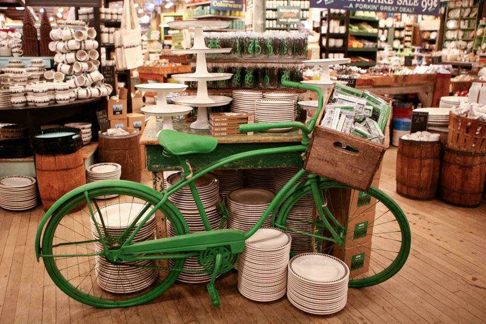 Vivid Hue Home Fishs Eddy NYC Gem