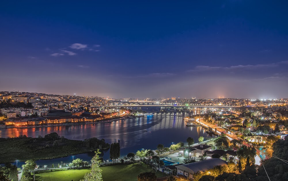 تلة بيرلوتي اسطنبول