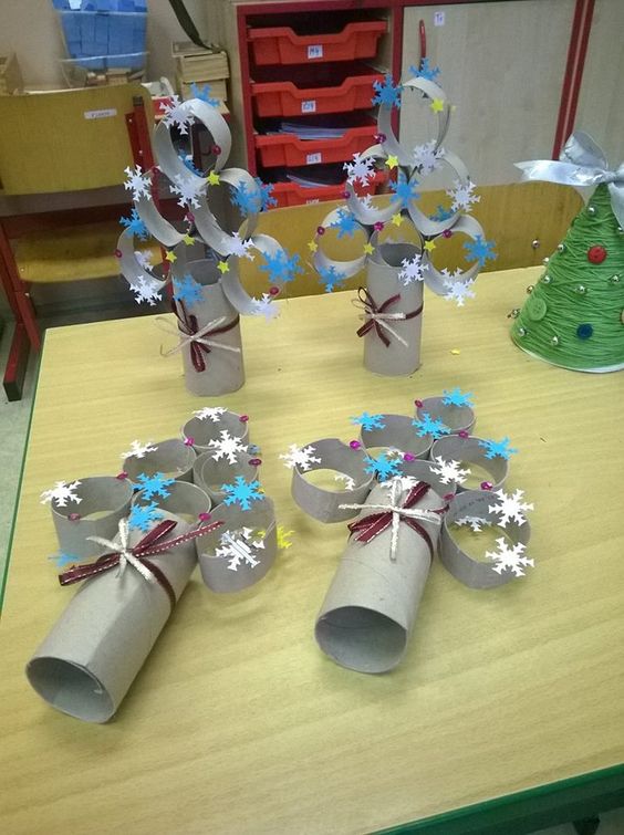 Árbol de tochi enchufe africano Navidad niños árboles y adornos con tubo higiénico - Colorear dibujos  infantiles