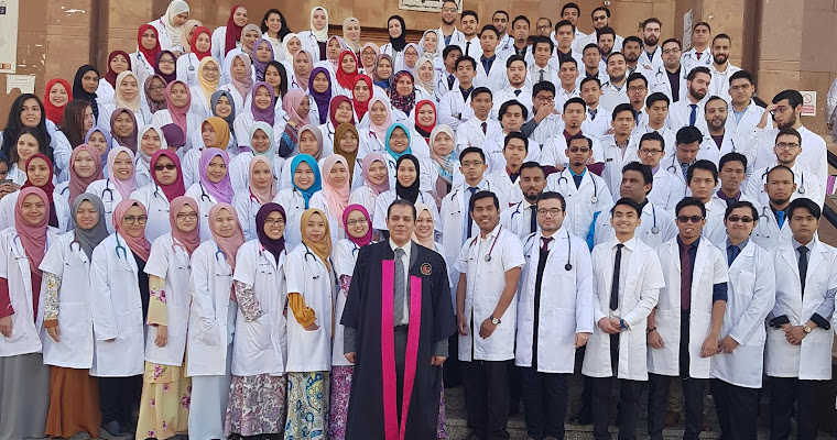 Professor Alaa Mosbah with Medical Graduates