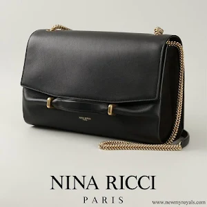 Queen Letizia carried Nina Ricci Marché Chaine Medium Leather Shoulder Bag