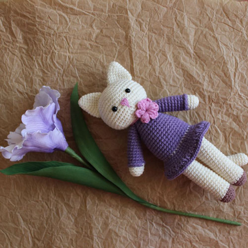 Amigurumi Kitty in Lilac Dress - Free Pattern