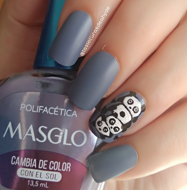 manicura con esmalte fotocromatico en color gris