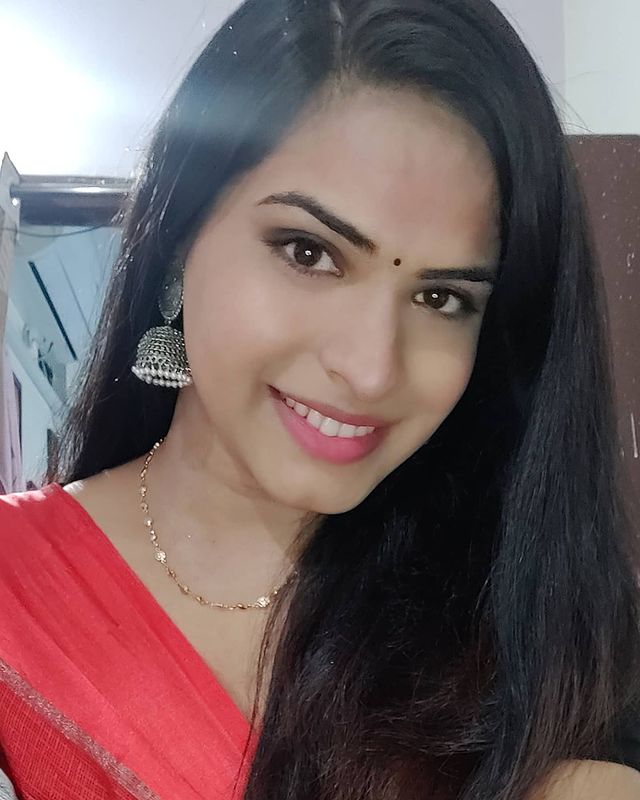 Full Details Transgender Priyanka Singh 2021 Bigg Boss Telugu 5