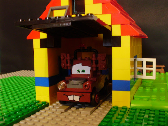 MOC LEGO Garagem do Matter