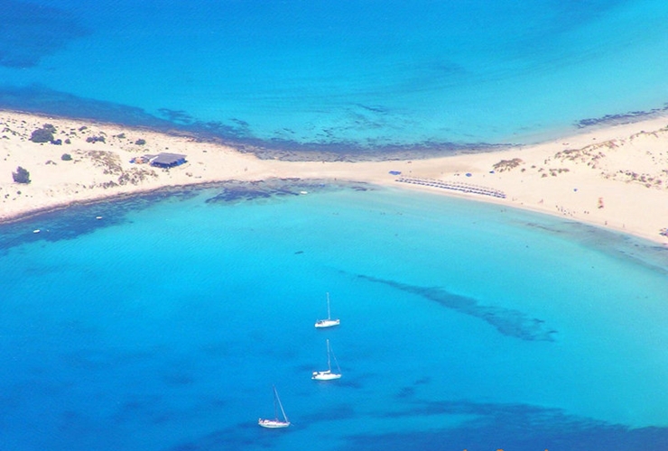 33 Amazing Beaches From Around The World - Simos, Elafonissos, Greece 33 Amazing Beaches From Around The World - Simos, Elafonissos, Greece