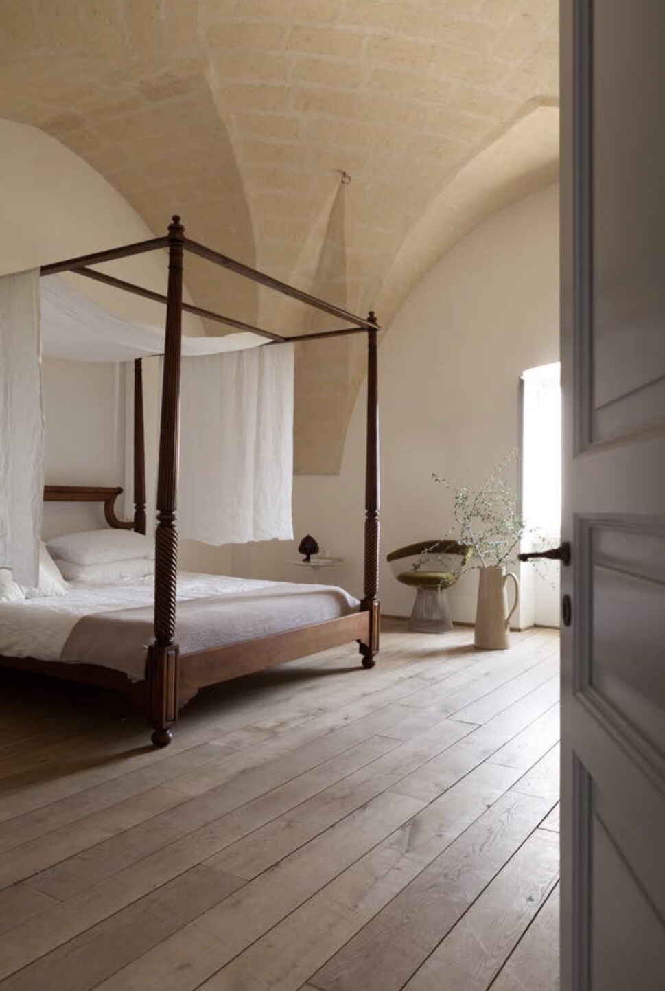    e73cf4e9-1a58-42e2-a