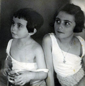 Anne Frank and Margot Frank Heroes of World War II worldwartwo.filminspector.com