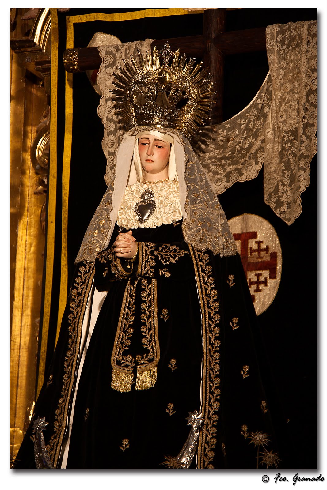 http://franciscogranadopatero35.blogspot.com.es/2011/03/altar-stabat-mater-hermandad-del-santo.html