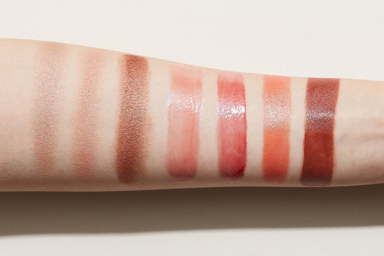 Nu Evolution Cosmetics: Organic Eyeshadow, Lipstick, Lip Gloss Nu Evolution Cosmetics: Organic Eyeshadow, Lipstick, Lip Gloss swatches in Versailles, St. Tropez, Chic, Riviera, Velvet, Melon, Fierce makeup review natural brand