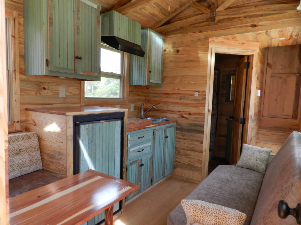 Mississippi Tiny House (204 Sq Ft) [ TINY HOUSE TOWN ]
