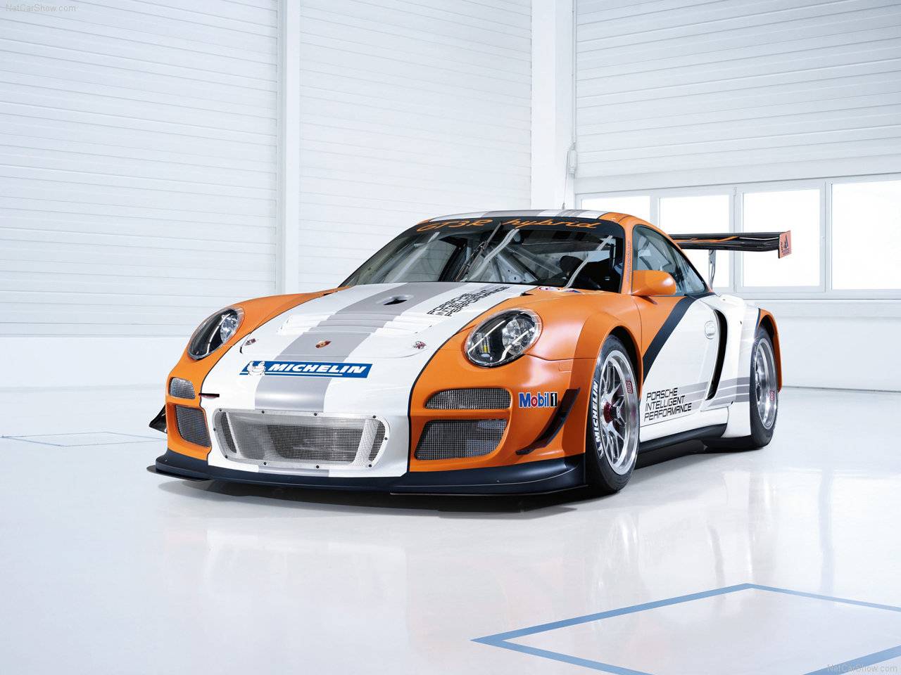 new car information Porsche 911 GT3 RReview