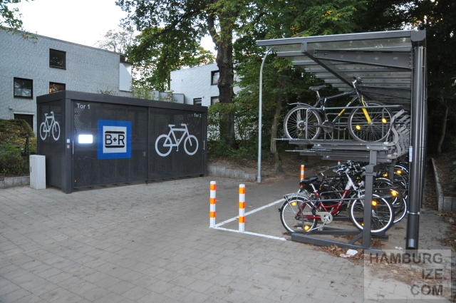 Hamburg B+R am Bahnhof Othmarschen
