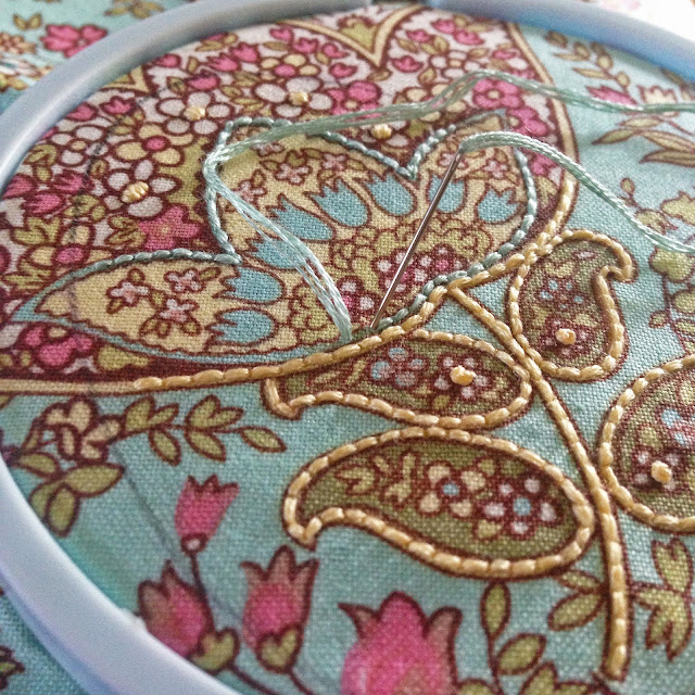 KBB Crafts & Stitches: Embroidered Easter Tags