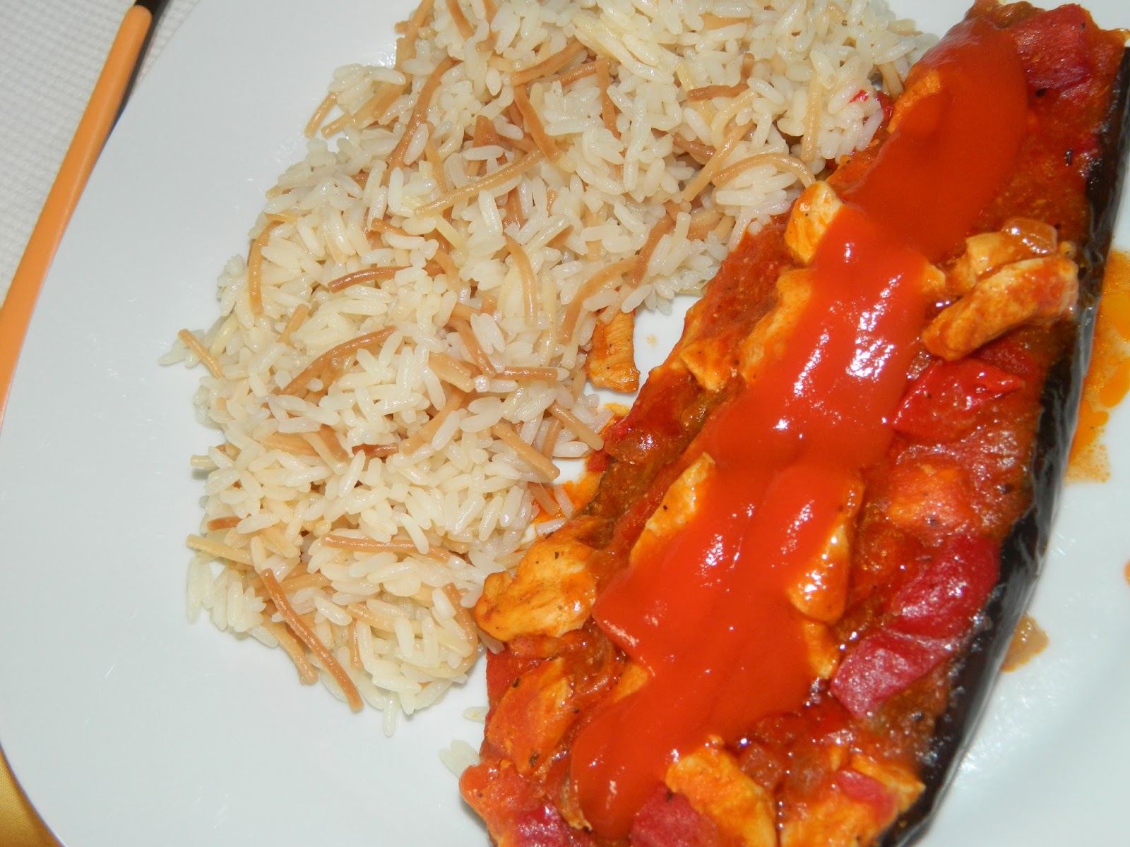 KAIXO BERENJENA RELLENA DE TACOS DE POLLO Y VERDURAS