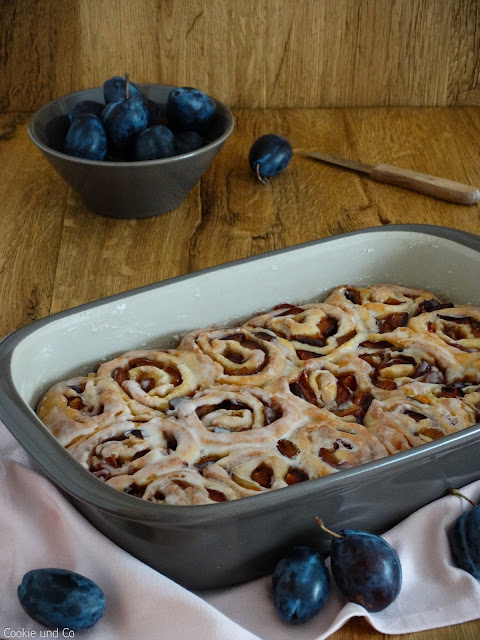 Zimtschnecken mit Zwetschgen