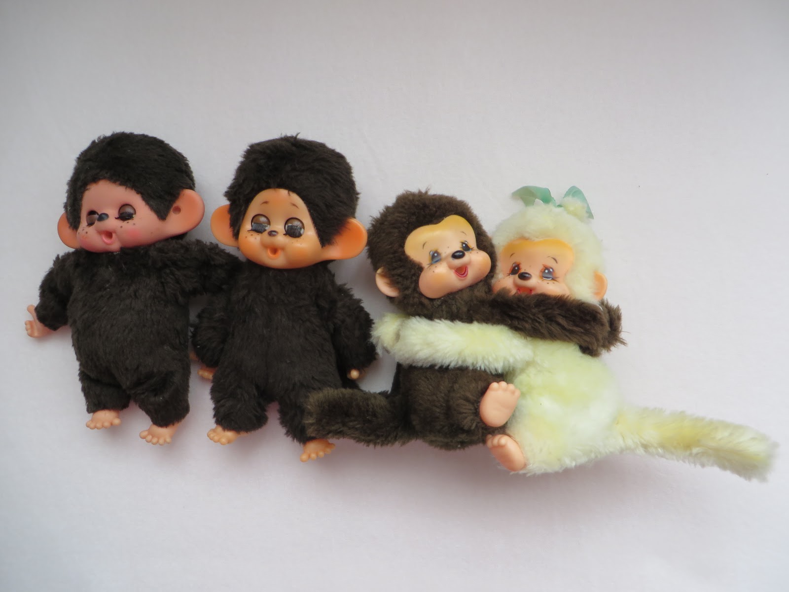 Poupée Monchhichi, singe Monchhichi, poupée singe, fabriquée au Japon et en  Chine, joli vintage des années 1970 -  France