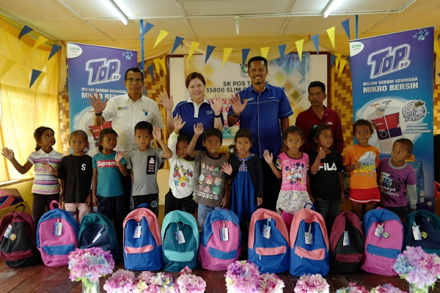 Sumbangan Kembali-Ke-Sekolah TOP Kepada 674 Pelajar Orang Asli Mencatat Rekod Tiga Kali Ganda Sasaran Dana Sumbangan Kembali-Ke-Sekolah TOP Kepada 674 Pelajar Orang Asli Mencatat Rekod Tiga Kali Ganda Sasaran Dana