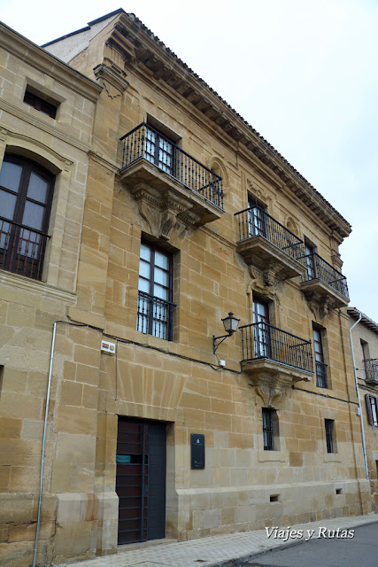 Palacio del Marqués de San Nicolás, ayuntamiento y casa Encantada, Briones