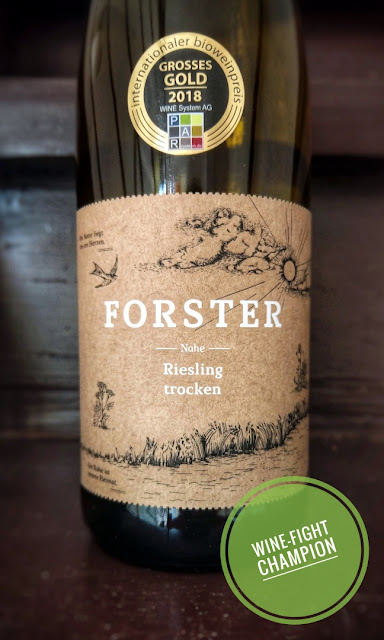 Sieger des Wine-Fight: der Riesling trocken aus dem Weingut Forster.