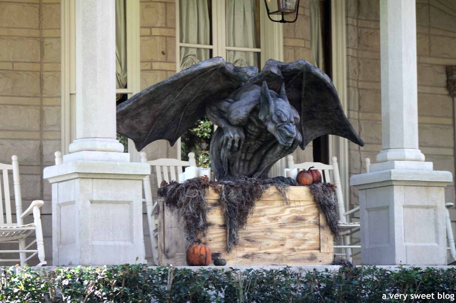 Halloween Decorated Homes New Orleans 2013 A Very Sweet Blog