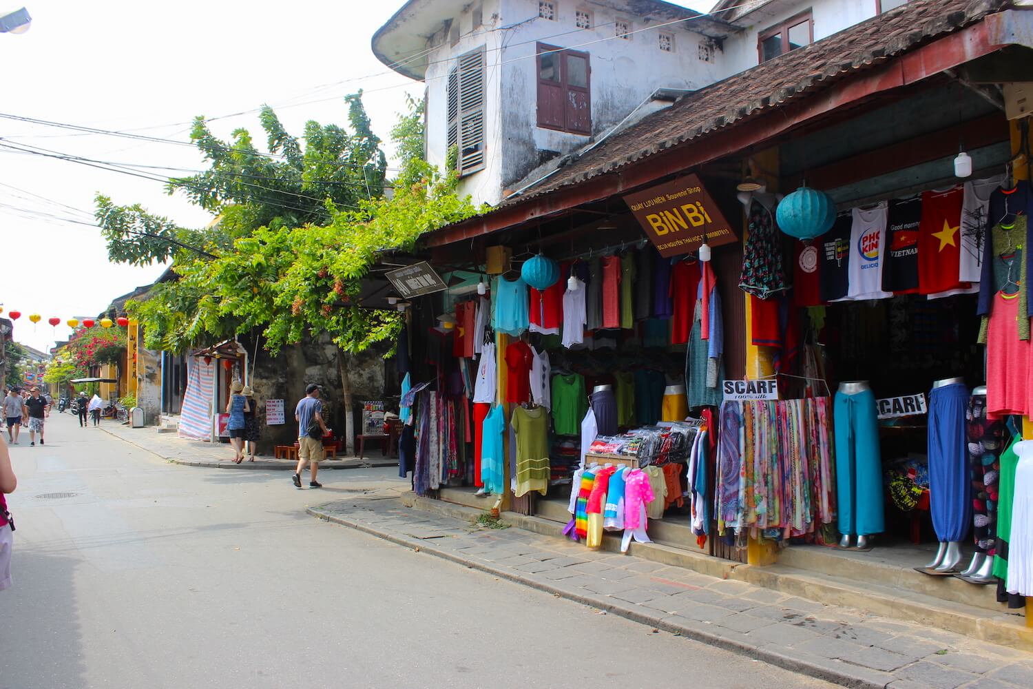hoi an tailored clothing inside the ancient town