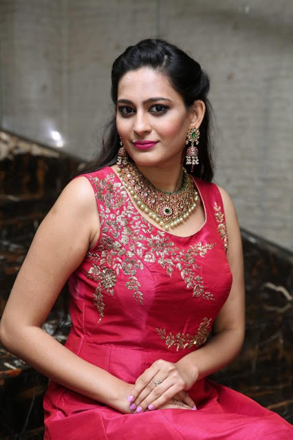 Swetha Jadhav Photos 