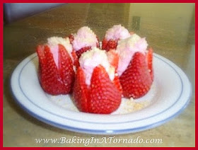 Strawberry Cheesecake Filled Strawberries | www.BakingInATornado.com | #recipe