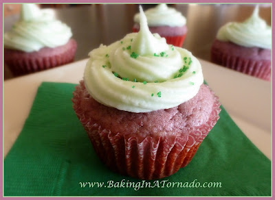 Blackberry key Lime Cupcakes | www.BakingInATornado.com