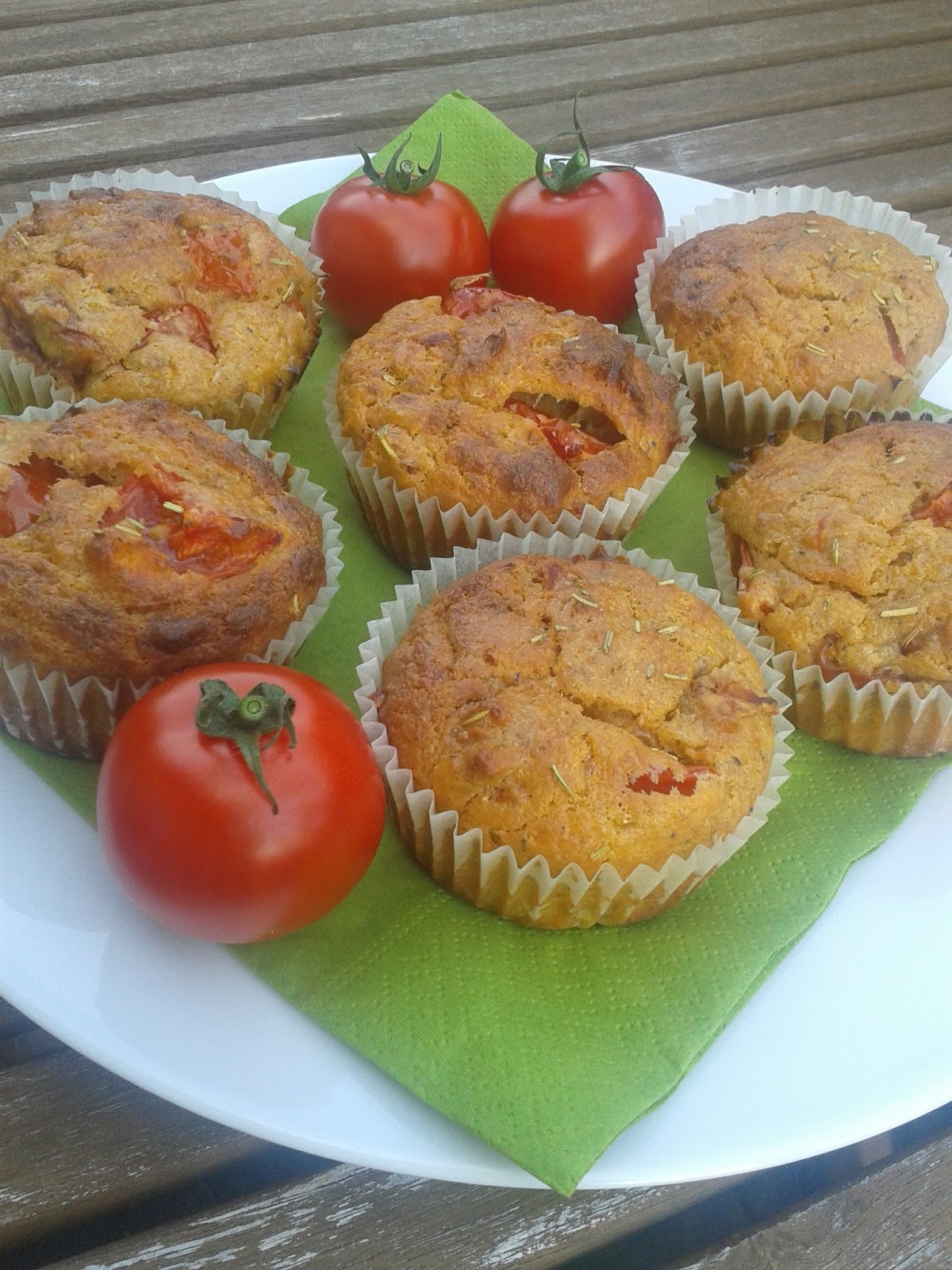 Isa probiert...: Tomaten-Muffins