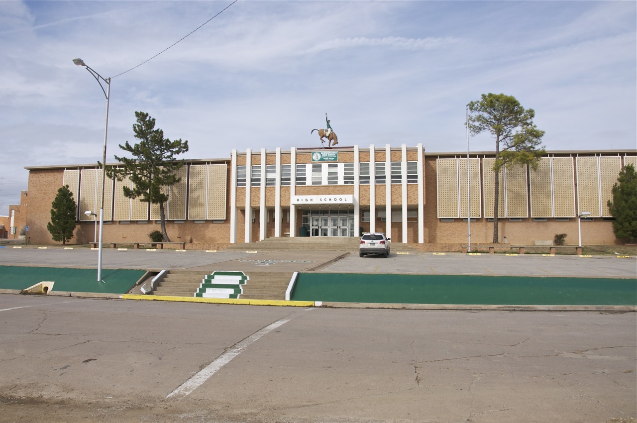 Suzassippi's Lottabusha County Chronicles Breckenridge High School