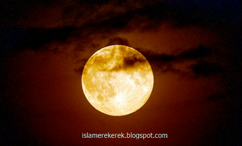 15 Tafsir Mimpi Melihat Bulan Menurut Islam Dan Erek Erek 2d 3d 4d Islam Erek Erek