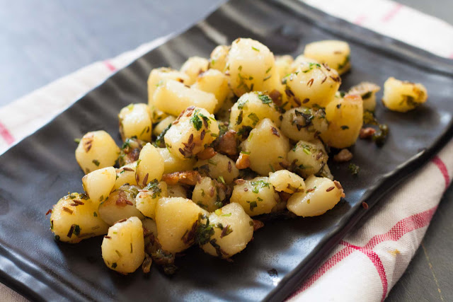 Garlic Coriander Spiced Potatoes