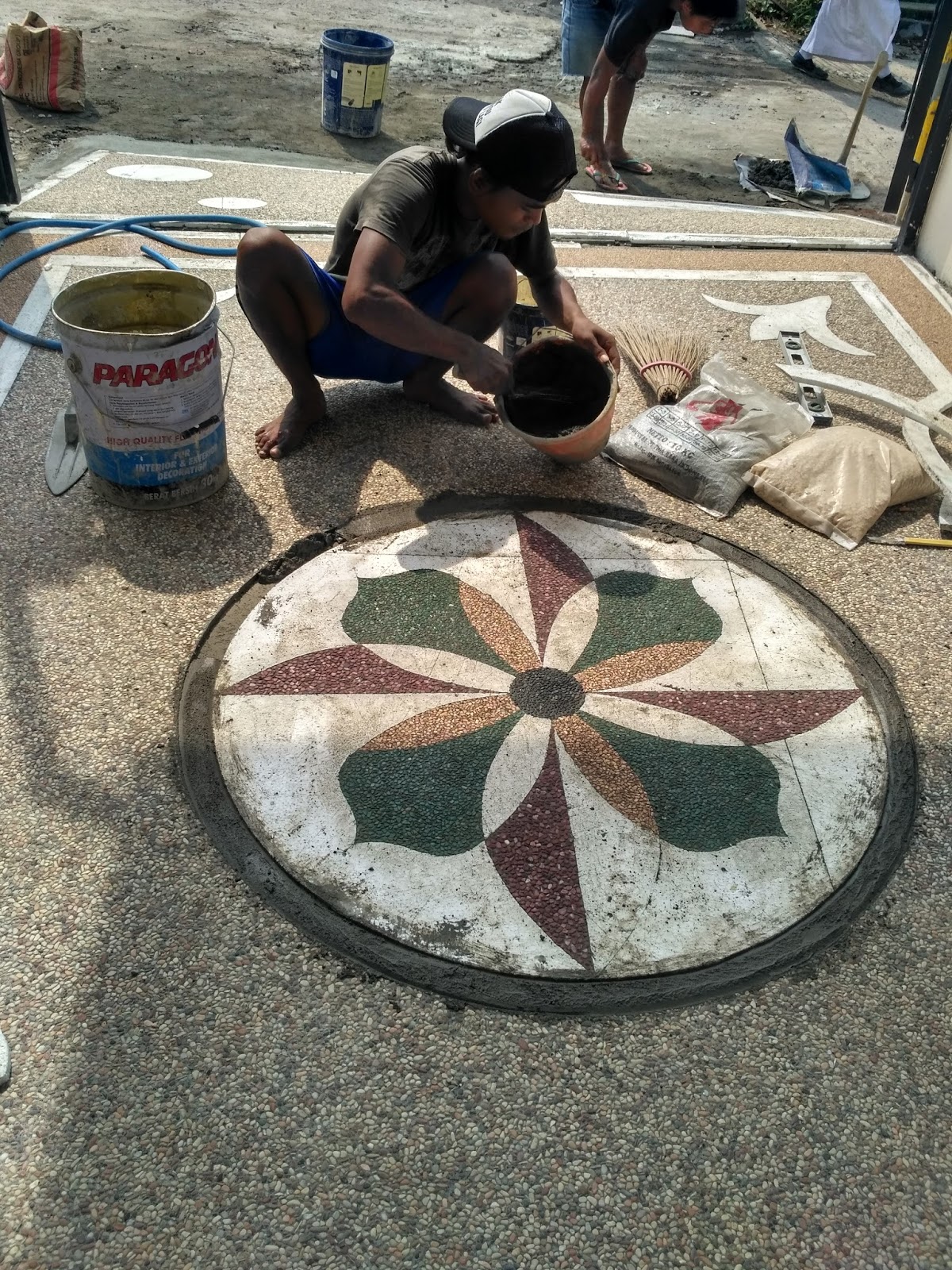 7 Cara Pasang Batu Koral Kecil - JASA BATU SIKAT