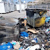 Απαράδεκτη κατάσταση με τα σκουπίδα καταγγέλλουν οι συμβασιούχοι εργαζόμενοι στο καμπ προσφύγων του Σκαραμαγκά