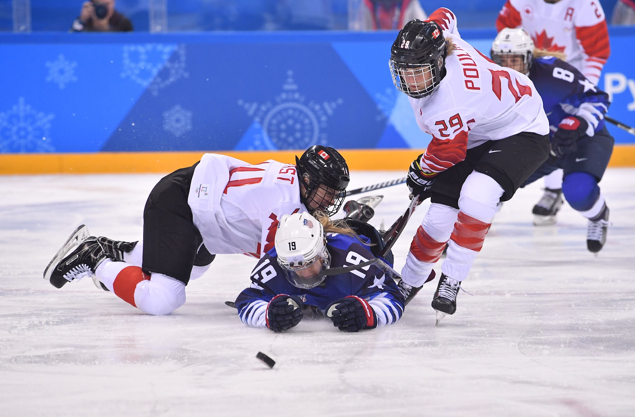 Canada Wins Gold At Women's World Championships, Defeats USA 32 in OT