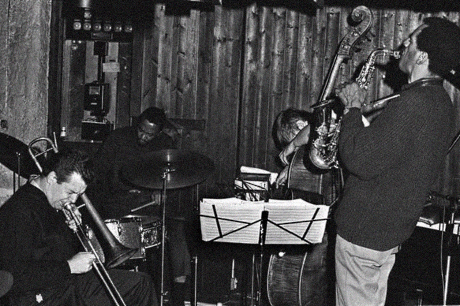 Different Perspectives In My Room...! NEW YORK ART QUARTET Old Stuff