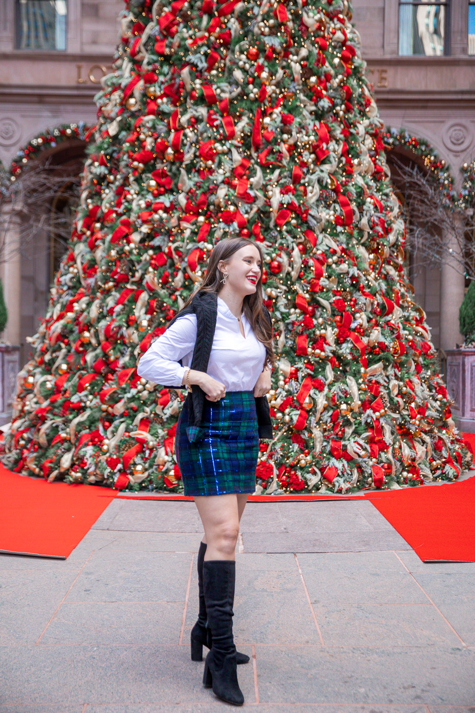 Prepper Christmas Party Outfit 2022 Vineyard Vine Vineyard Vines Holiday 2020 | Connecticut Fashion And Lifestyle Blog |  Covering The Bases