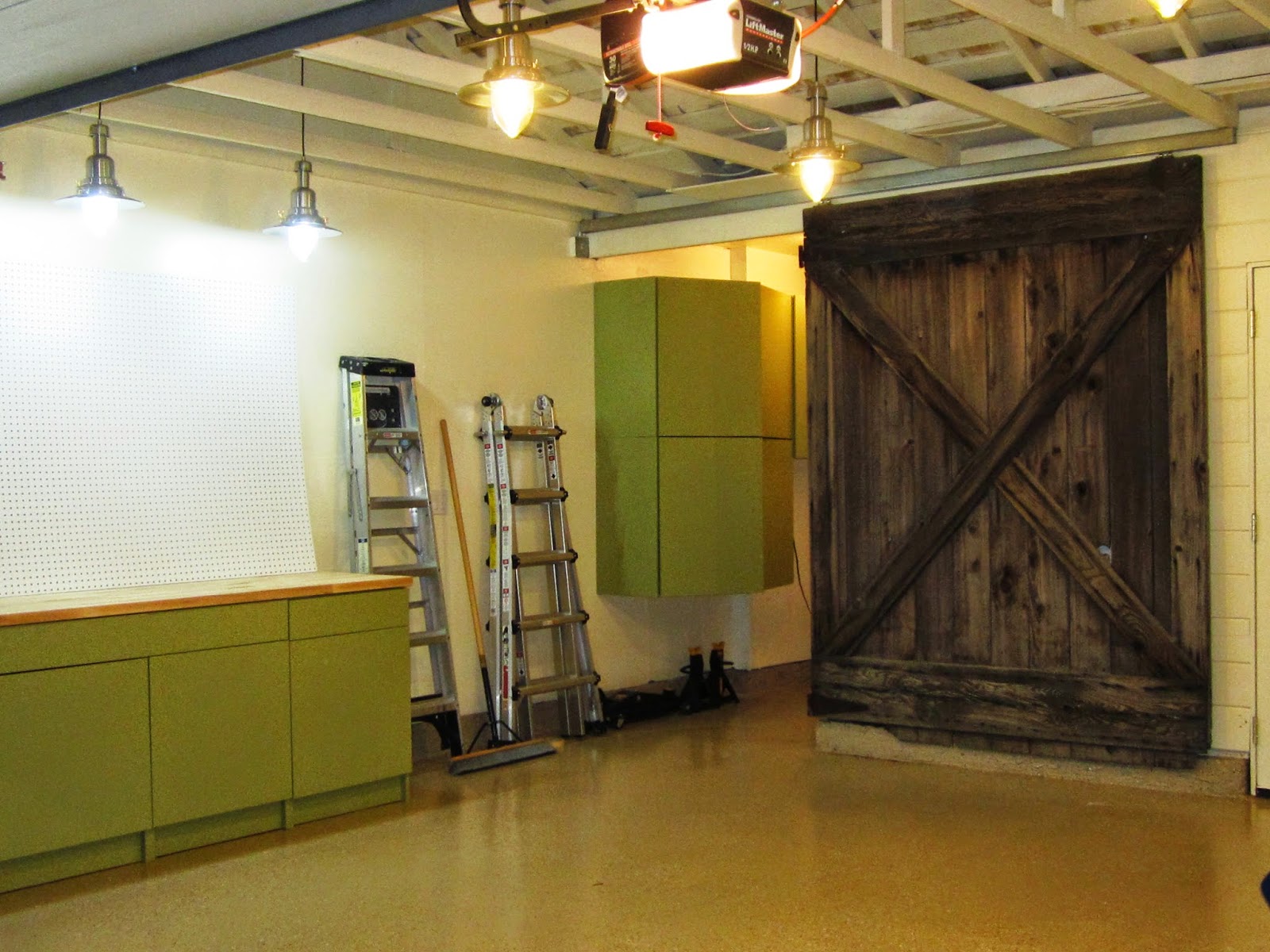 DIY Dithering Barn doors in a garage...Why not?