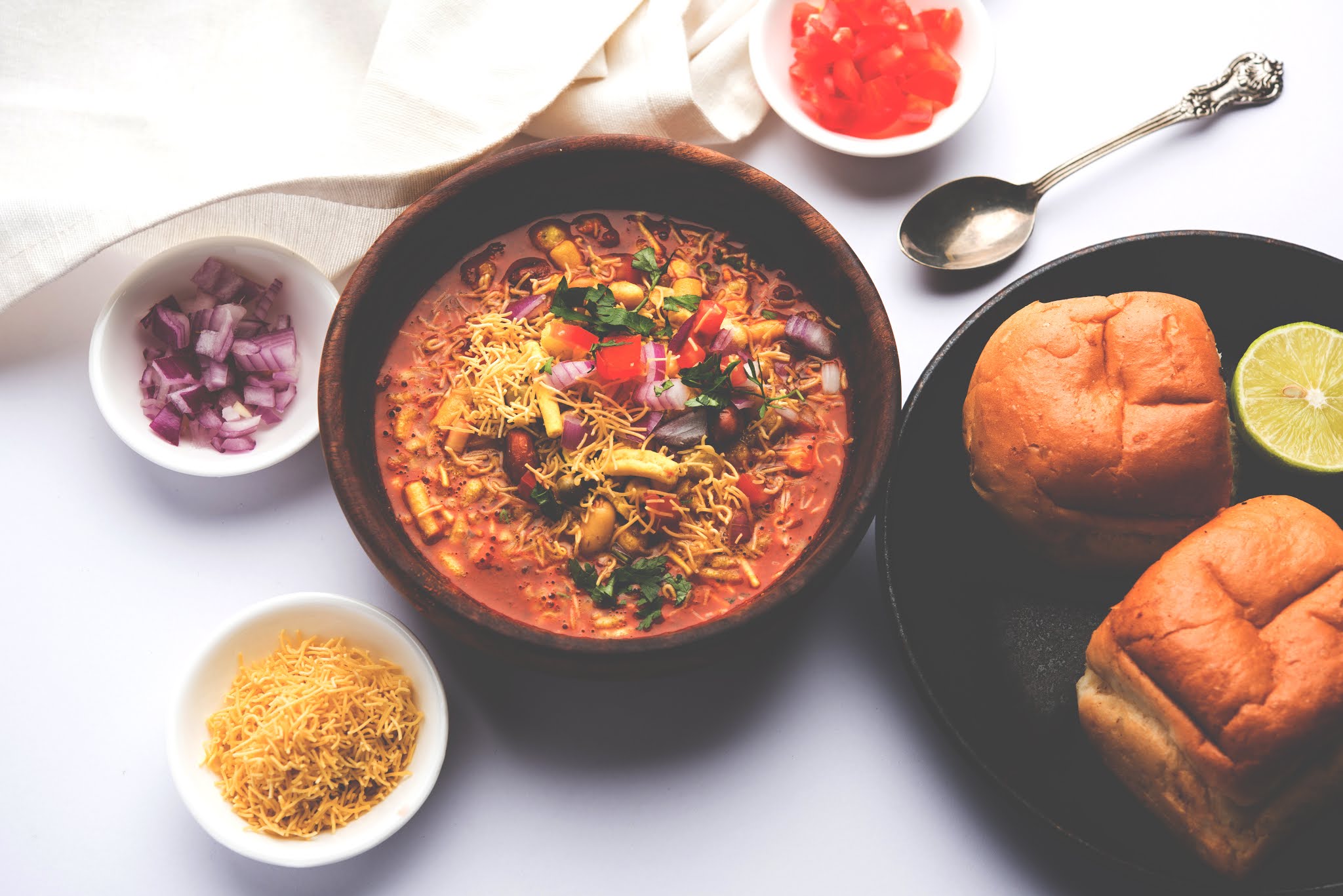 BEST TRADITIONAL FOOD IN INDIA | FOODIE TOURISM