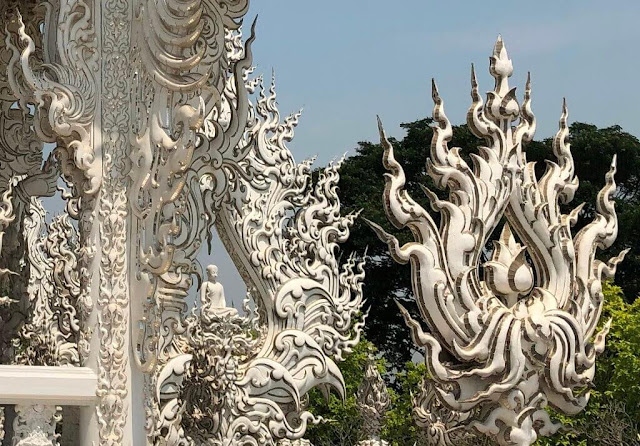 Wat Rong Khun - Templo Branco (White Temple) - Tailândia