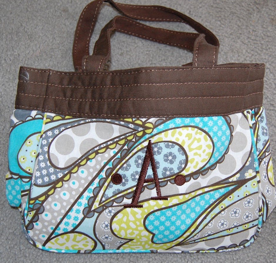 Weekend Giveaway: Thirty-One Gifts Utility Tote and Insert (4