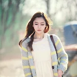 Pretty Yu Jin In Outdoors Photo Shoot Foto 24