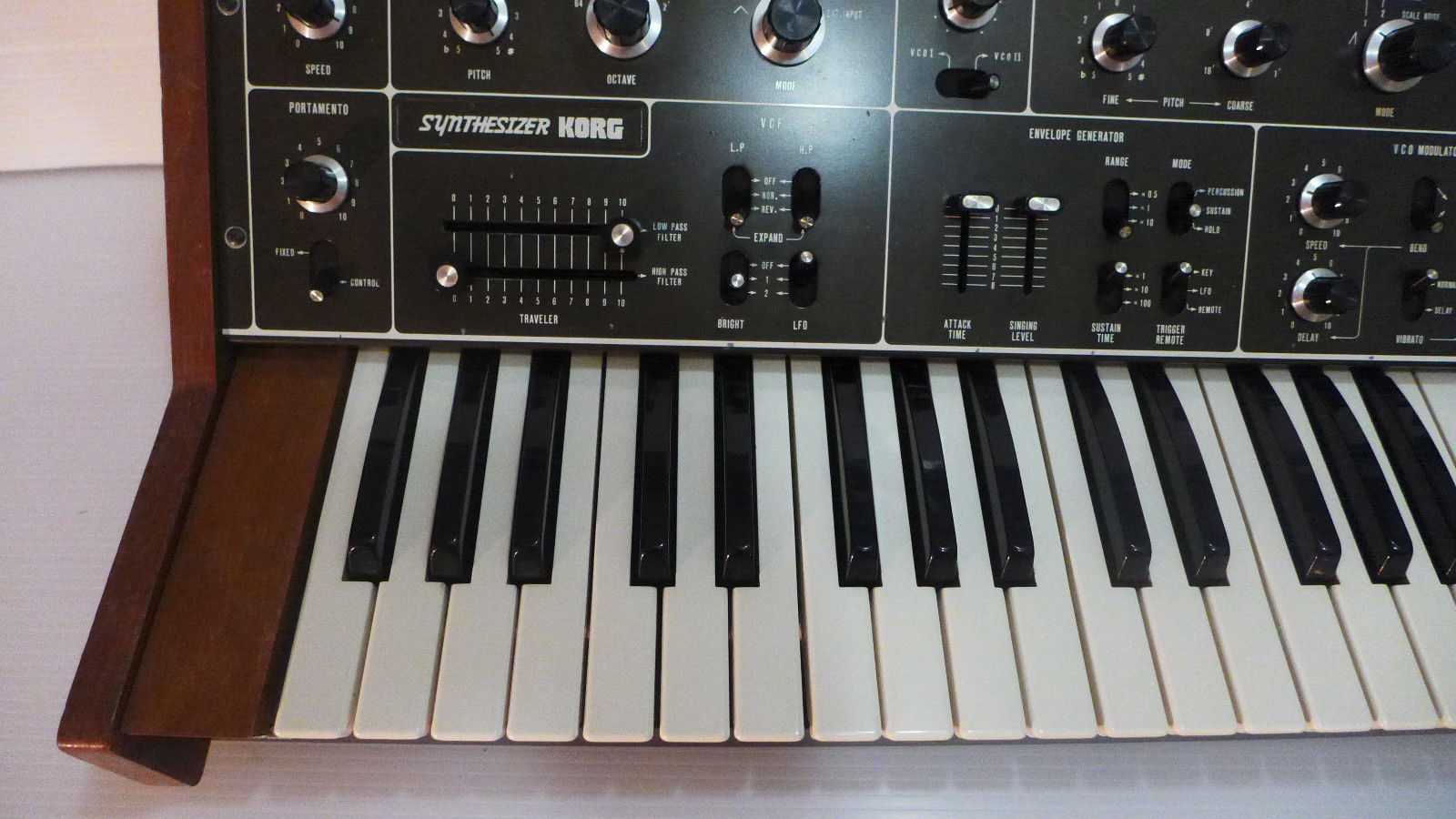 MATRIXSYNTH 770 Vintage Analog Synthesizer with MIDI SN 770299