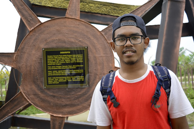 Traveling ke Museum Samudra Pasai di Geudong - Aceh Utara Portrait Photography
