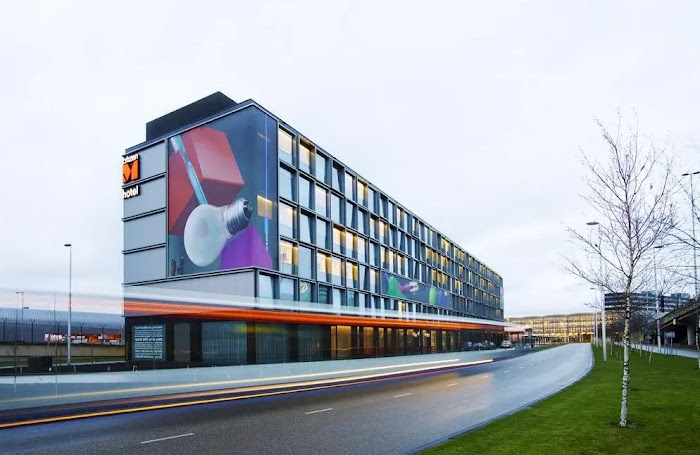 citizenM Schiphol Airport Hotel review